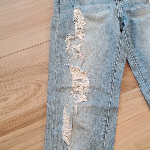 KanCan Mid Rise Light Wash Distressed Skinny Jeans 27 - Picture 4 of 15